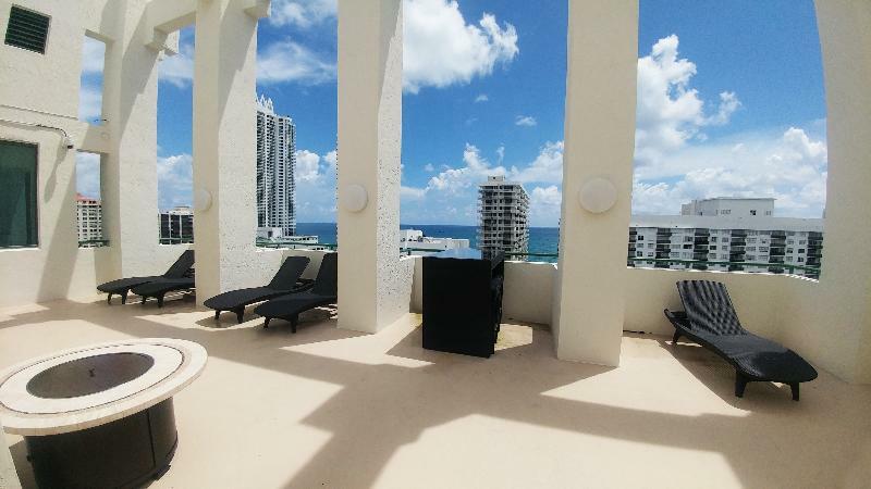 The Casablanca On The Ocean West Tower Hotel Miami Beach Exterior foto